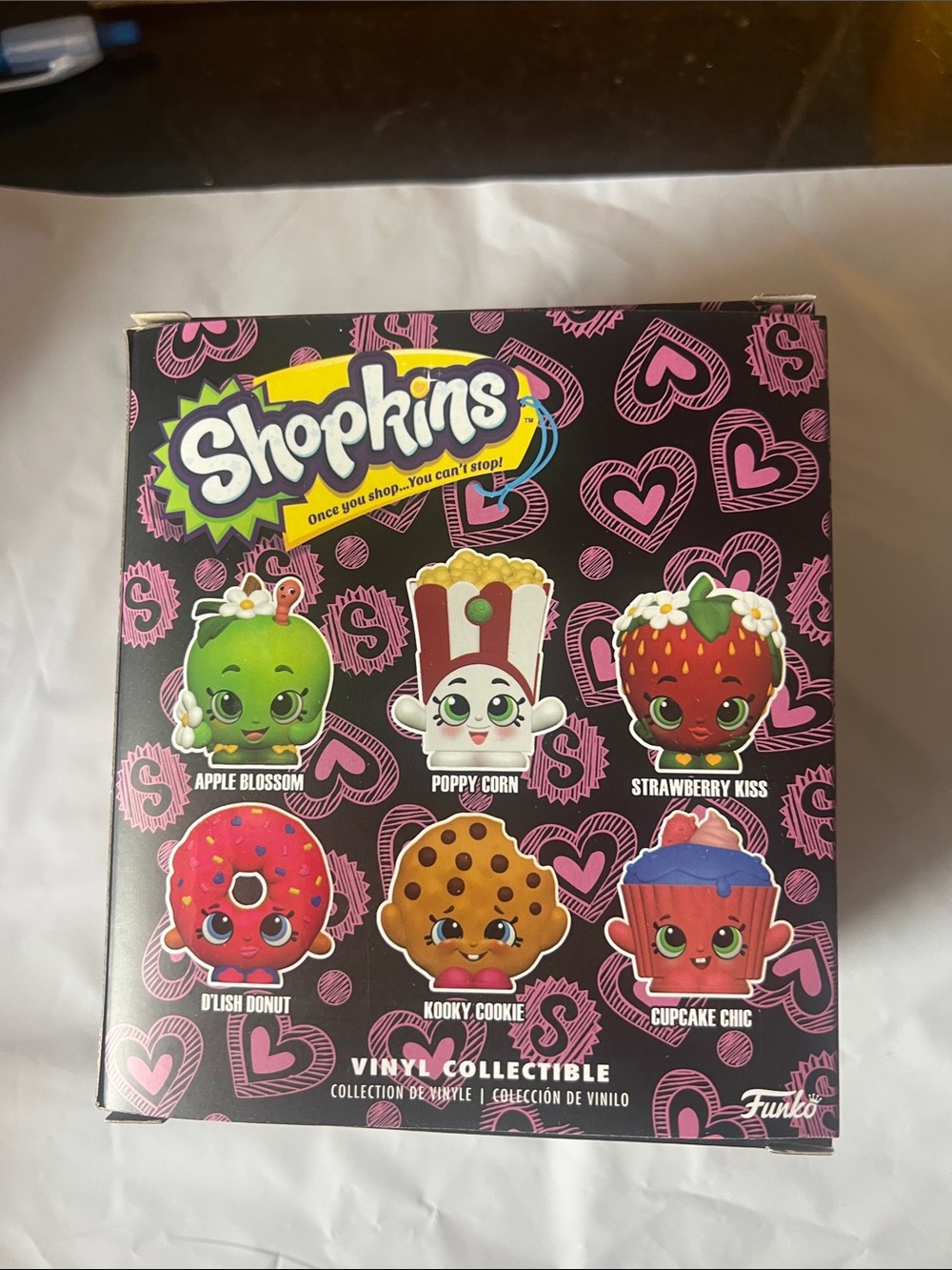 Shopkins Kooky Cookie Vinyl Figure - Yellow with Brown Chips New - Picture 2 of 2